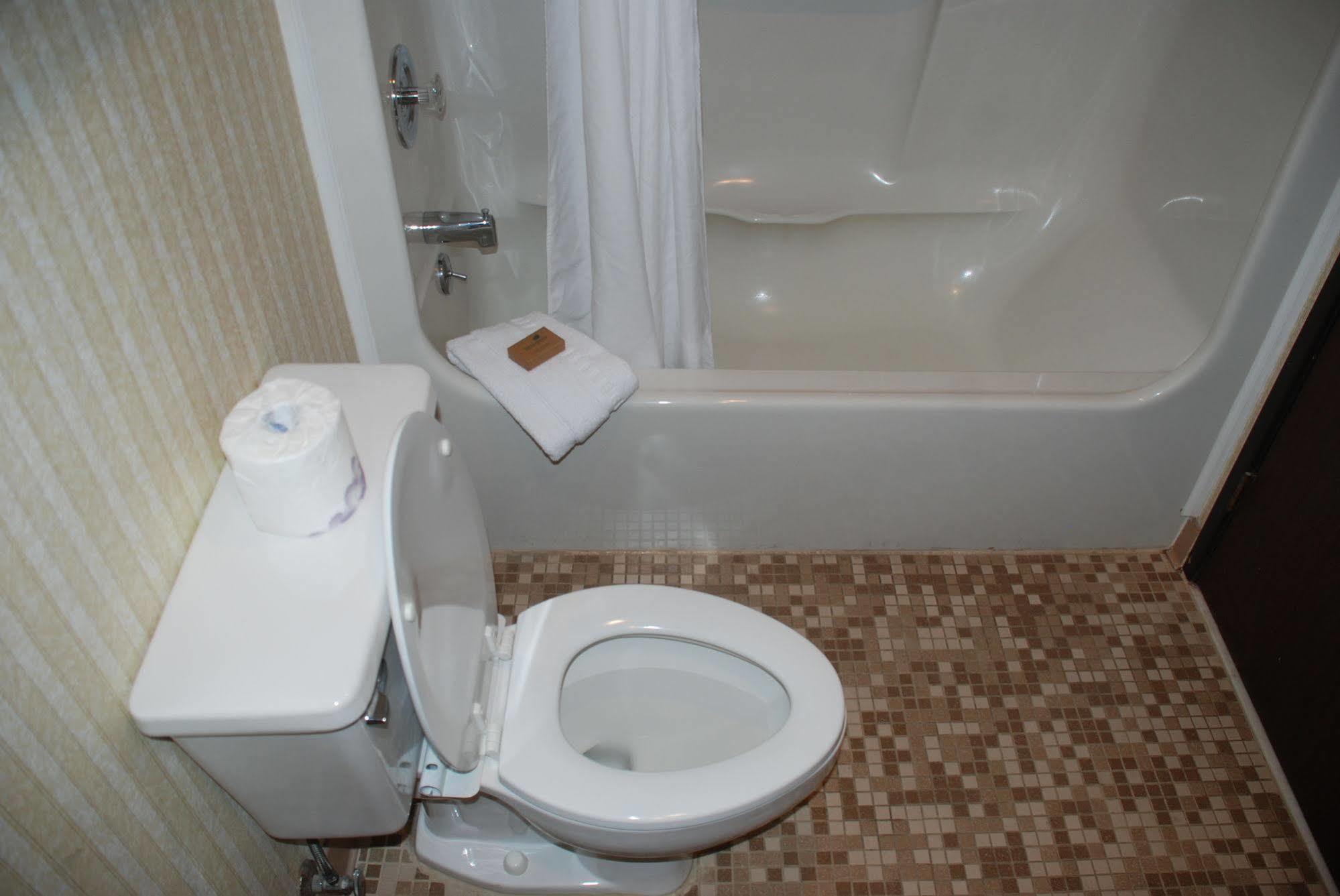 Doubletree By Hilton Clarksville Riverview Экстерьер фото