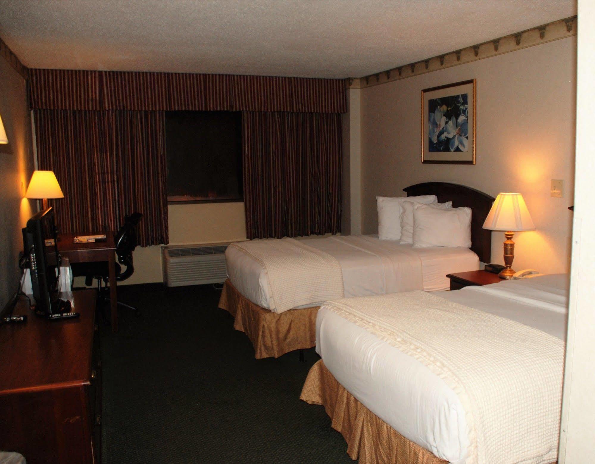 Doubletree By Hilton Clarksville Riverview Экстерьер фото